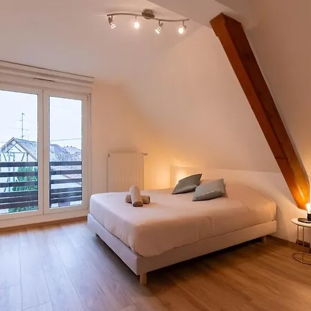 Charly's House - Parking Et Terrasse Houssen