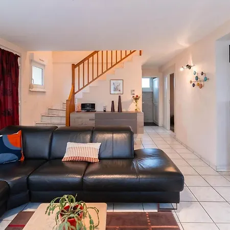 Charly's House - Parking Et Terrasse Apartment *